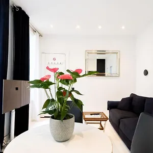 Apartment Champs-Elysees Executive Apartment, Paris